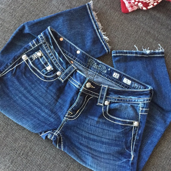 👖HandUpcycled MissMe Capri Jeans👖 - Picture 5 of 8